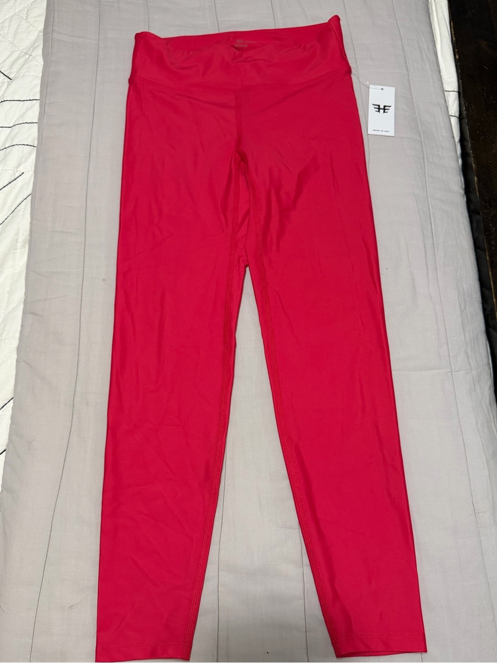Heroine Sport Body Legging in Victory Red NWT